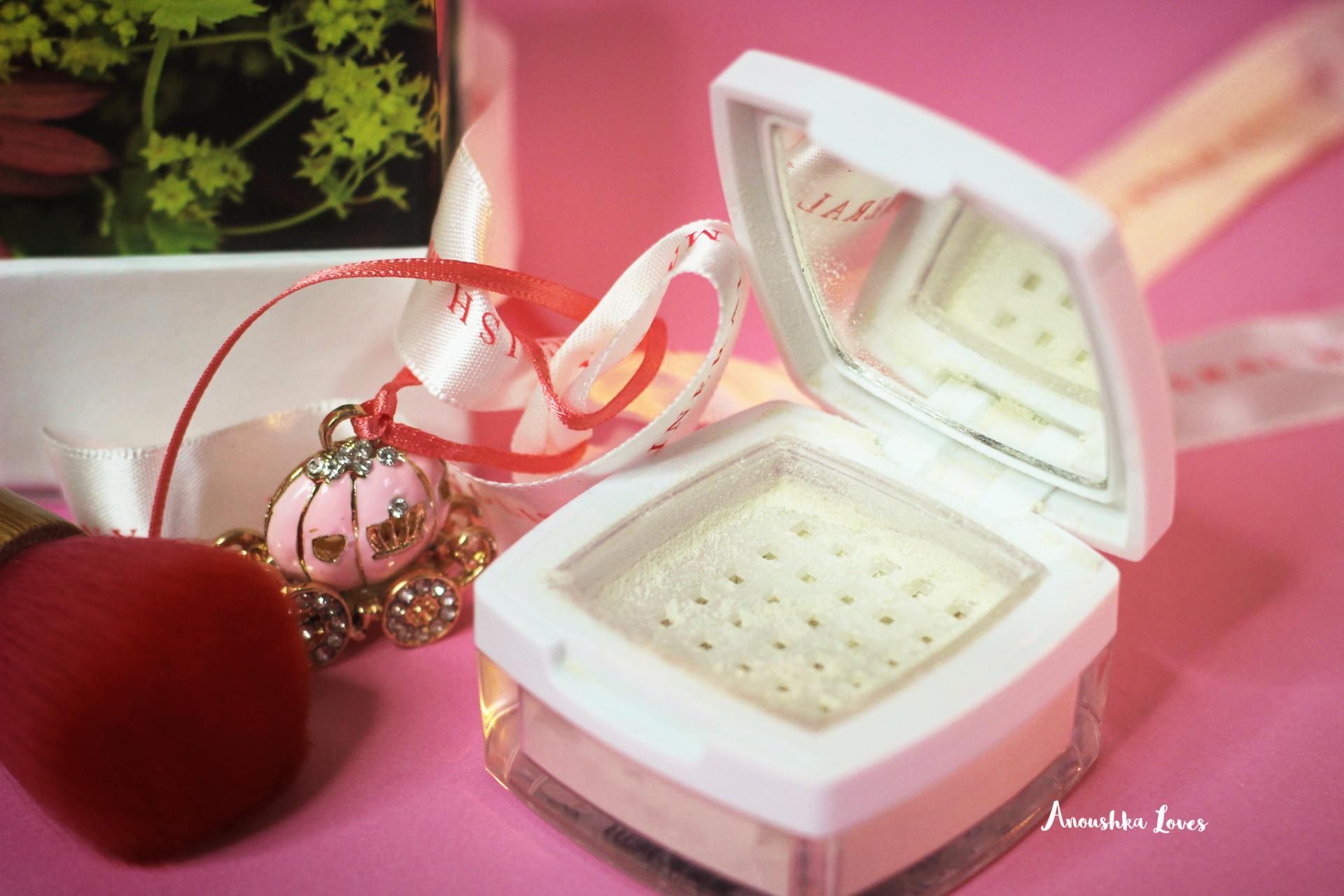 The English Mineral Makeup Company 3 The English Mineral Makeup Company
