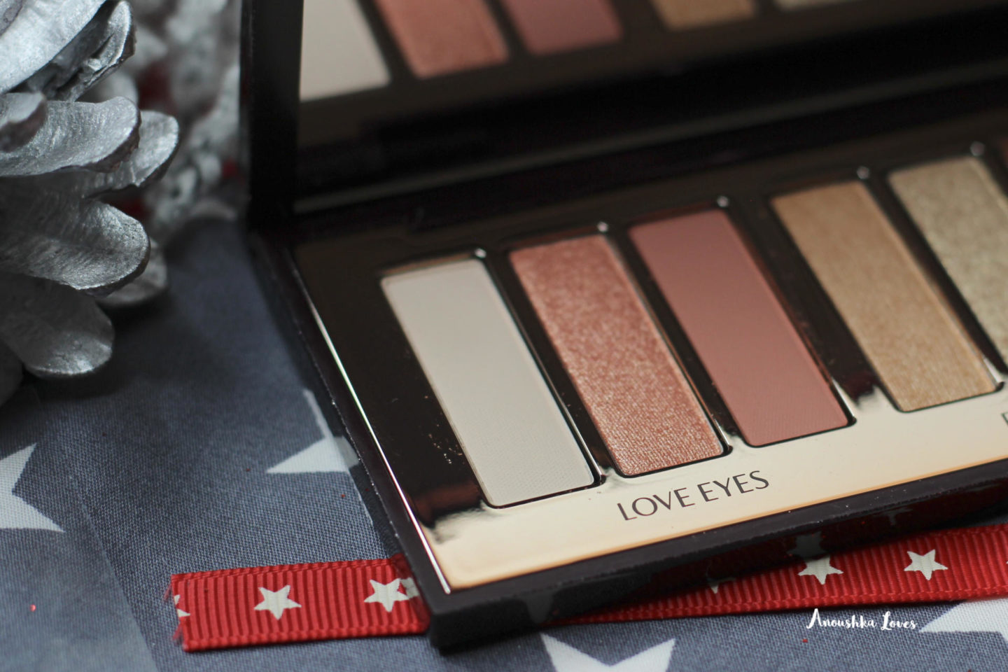 Charlotte Tilbury Stars in Your Eyes Palette 4 Charlotte Tilbury Stars in Your Eyes palette Charlotte Tilbury Stars in Your Eyes Palette