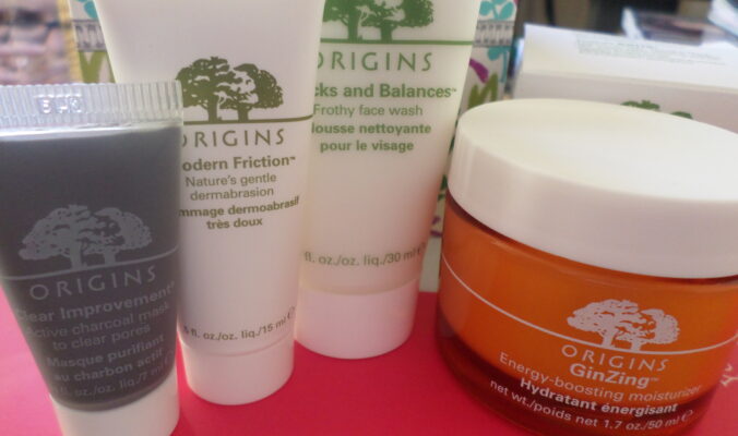 2013 10 09 15.53.19 Barry M matte Origins GinZing moisturiser