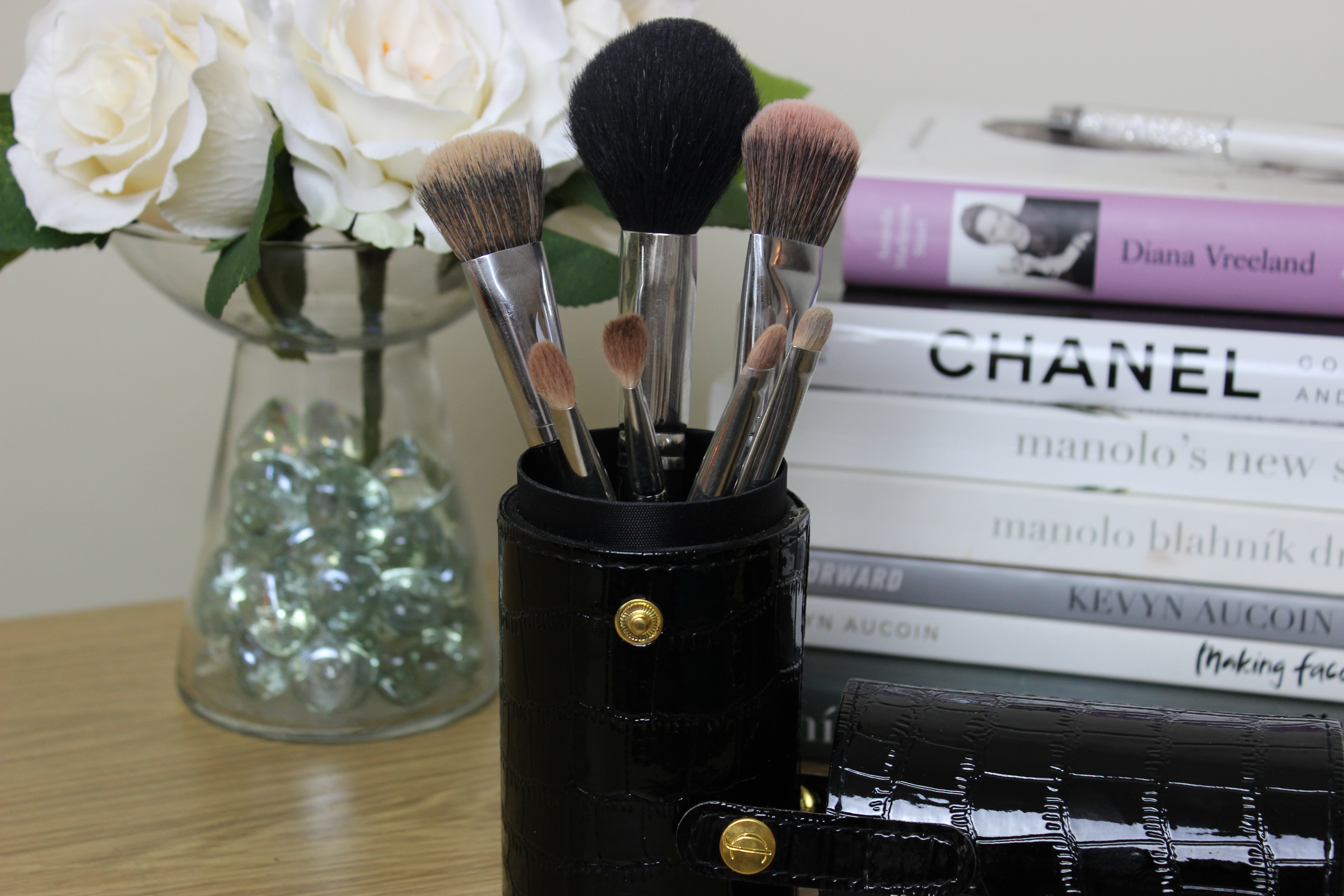 Joan Collins Timeless Beauty Good To Go Brush Caddy