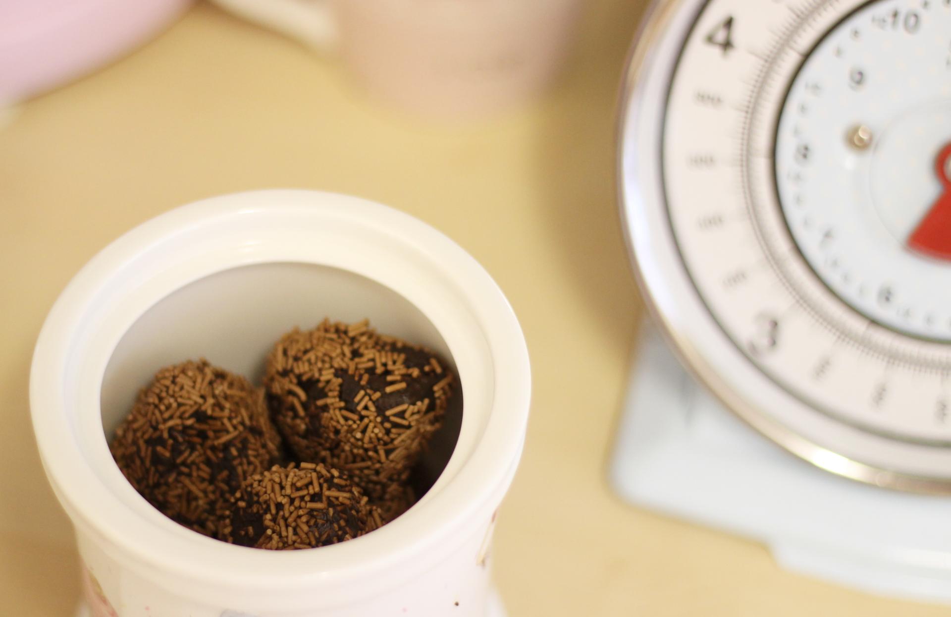 Anoushka's Treats - Rum Truffles Recipe