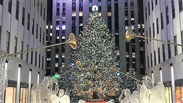 Girl In The Mirror - Christmas in New York (6)