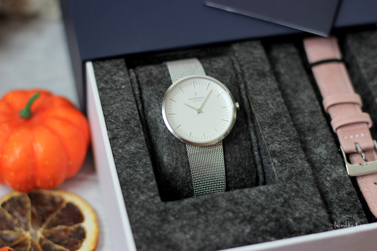 Nordgreen Infinity Watch silver mesh strap pink leather (5)